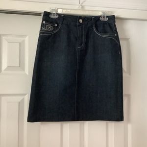 Denis skirt.